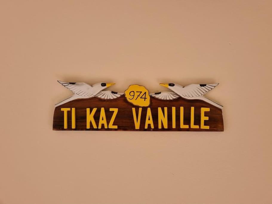 Ti Kaz Vanille Saint-Philippe Exterior photo